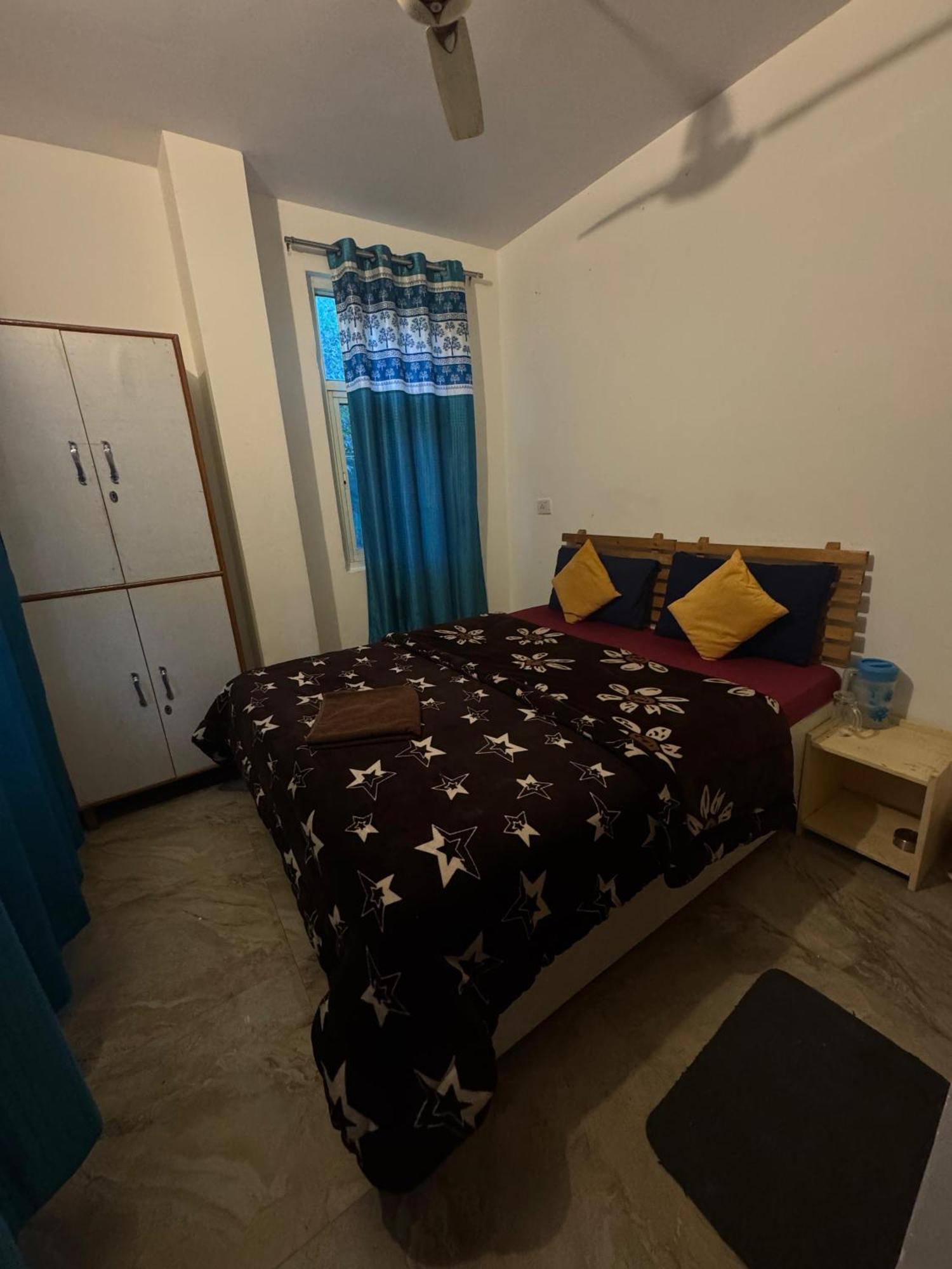 Shivanjal Stay Risikés Kültér fotó
